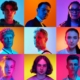 15 portretten van verschillende mensen in verschillende kleuren